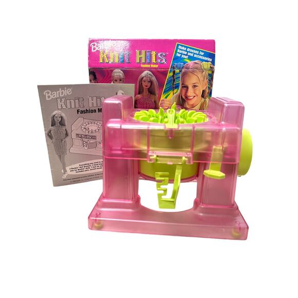 Vintage Barbie Knit Hits Fashion Maker Playset - Pink - Doll Clothing Machine - Picture 1 of 10